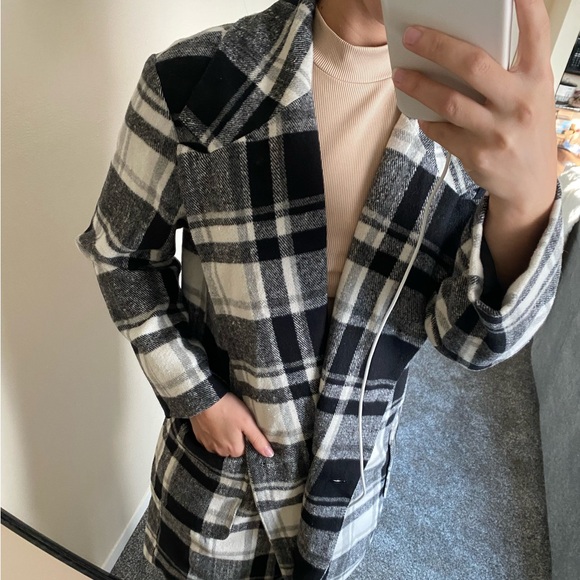Plaid trench coat - Picture 4 of 10
